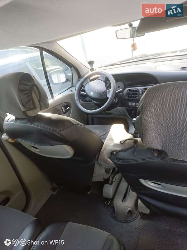 Мінівен Renault Scenic 2003 в Обухові