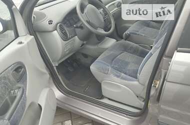 Минивэн Renault Scenic 2001 в Житомире