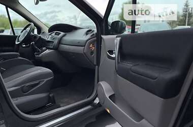 Мінівен Renault Scenic 2006 в Рівному