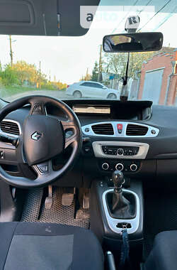 Мінівен Renault Scenic 2009 в Сумах