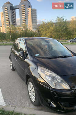 Минивэн Renault Scenic 2009 в Запорожье