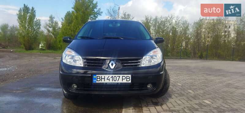 Минивэн Renault Scenic 2004 в Кропивницком