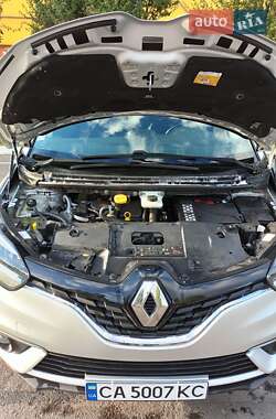 Минивэн Renault Scenic 2017 в 