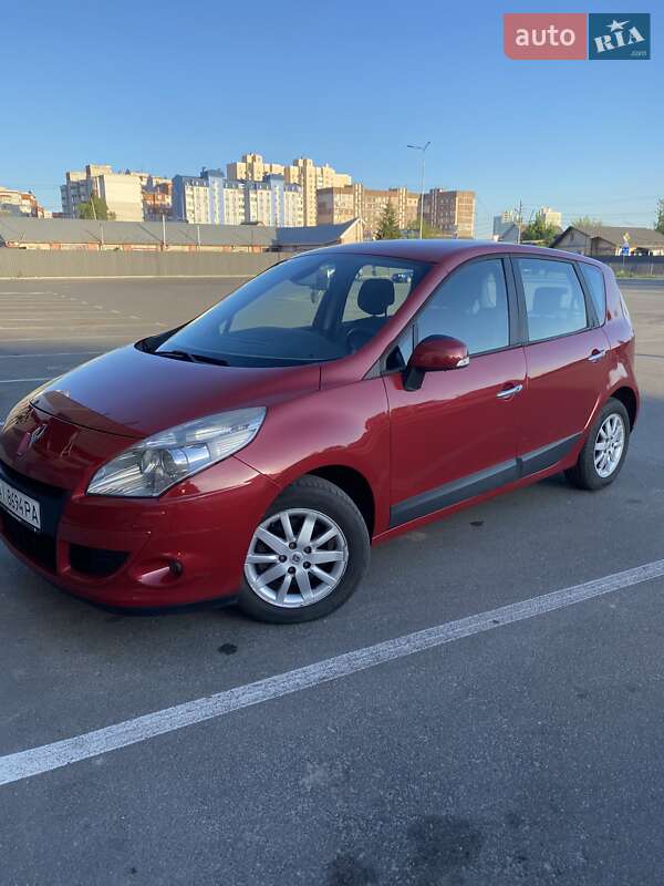 Минивэн Renault Scenic 2009 в 