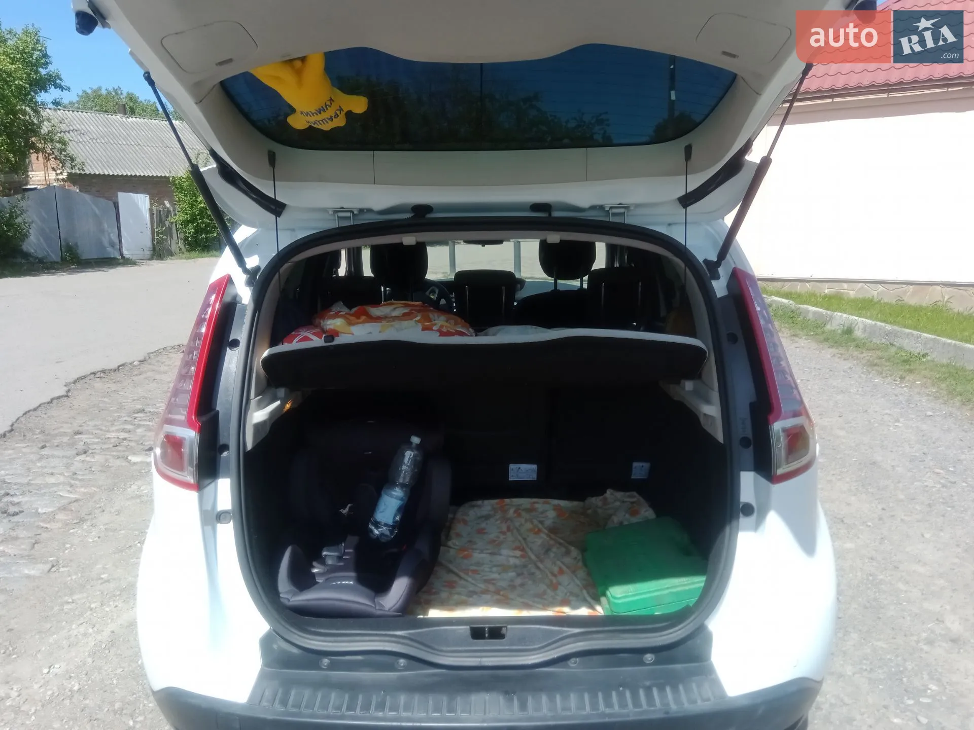 2010 Renault Scenic - мініатюра 8