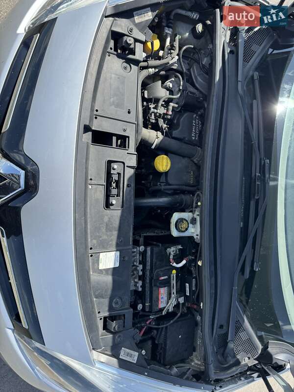 Минивэн Renault Scenic 2013 в Ровно фото 27 Минивэн Renault Scenic 2013 в Ровно