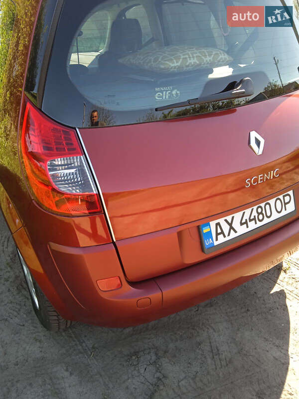Минивэн Renault Scenic 2007 в Краснограде