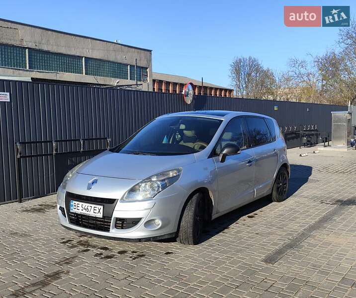 Минивэн Renault Scenic 2011 в Первомайске