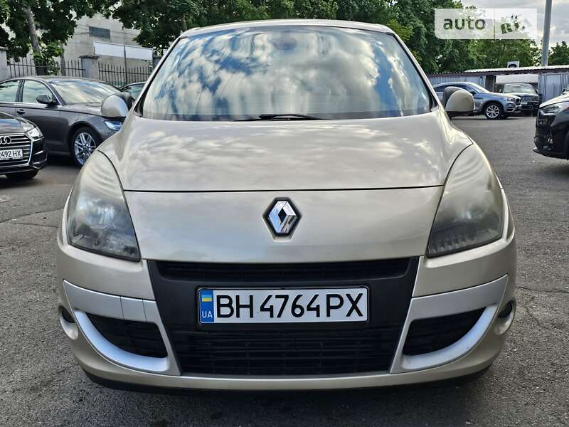 Минивэн Renault Scenic 2010 в Одессе