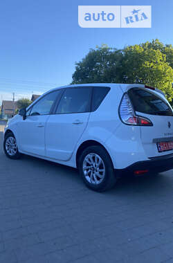 Минивэн Renault Scenic 2015 в Дубно