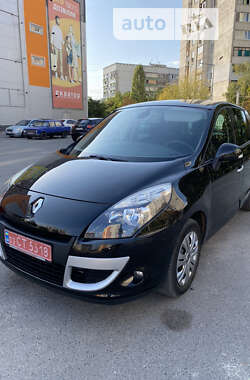 Минивэн Renault Scenic 2010 в Ананьеве