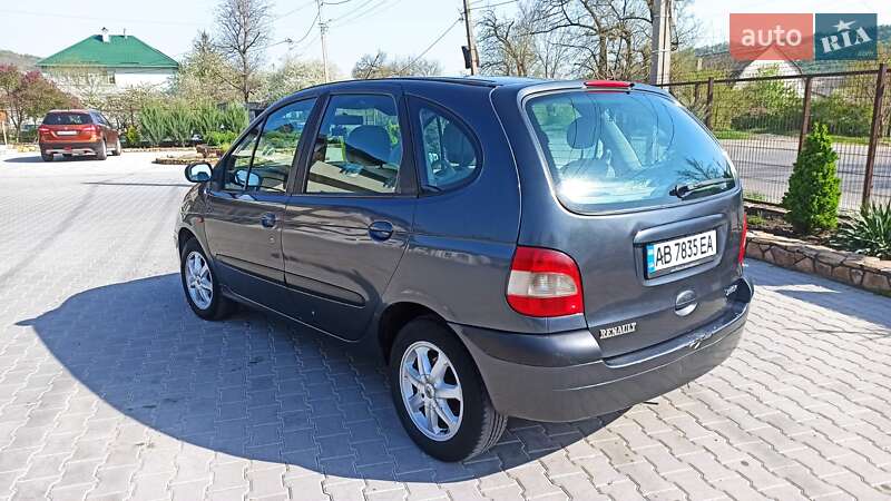 Минивэн Renault Scenic 2002 в Могилев-Подольске