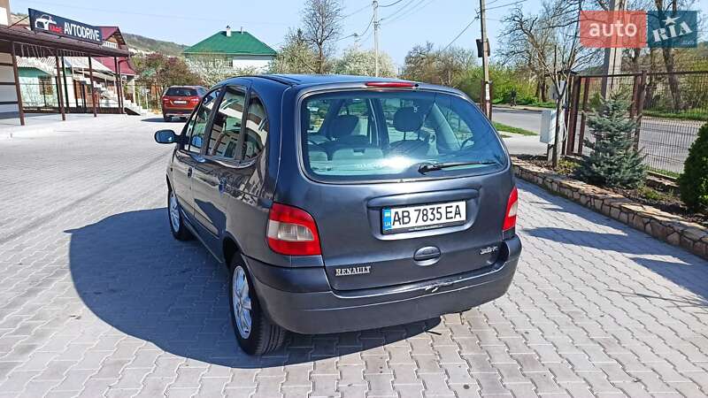Минивэн Renault Scenic 2002 в Могилев-Подольске