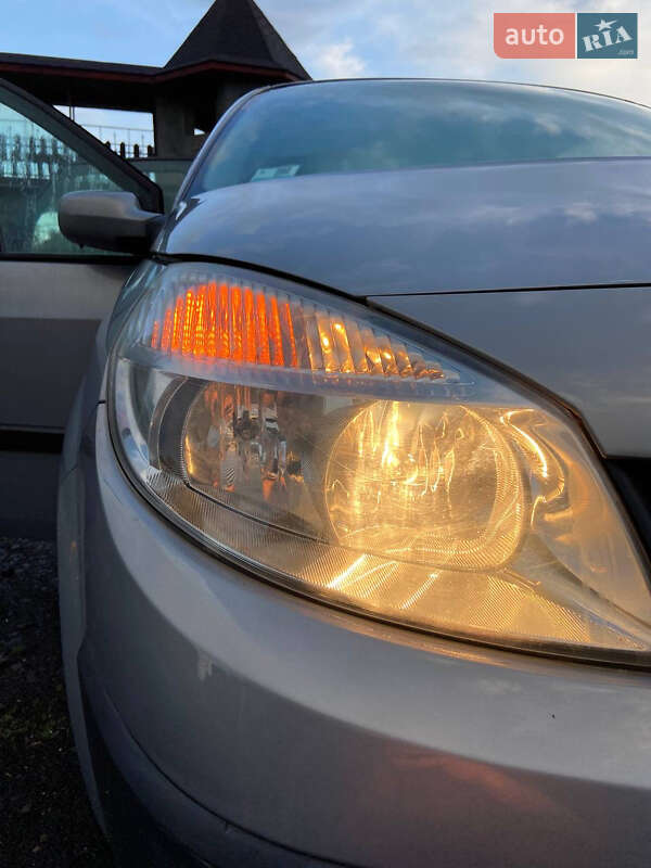 Мінівен Renault Scenic 2004 в Луцьку фото 10 Мінівен Renault Scenic 2004 в Луцьку