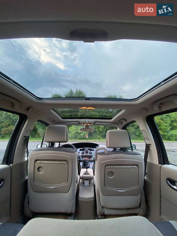 Мінівен Renault Scenic 2004 в Луцьку фото 14 Мінівен Renault Scenic 2004 в Луцьку