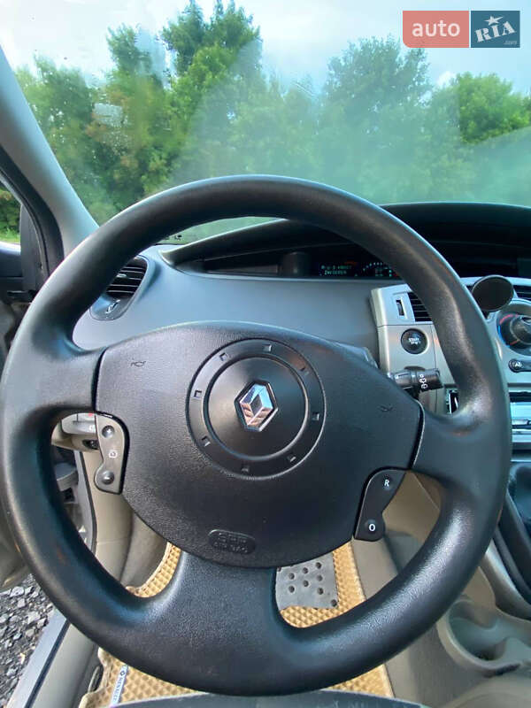 Мінівен Renault Scenic 2004 в Луцьку фото 19 Мінівен Renault Scenic 2004 в Луцьку