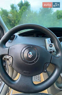 Минивэн Renault Scenic 2004 в 
