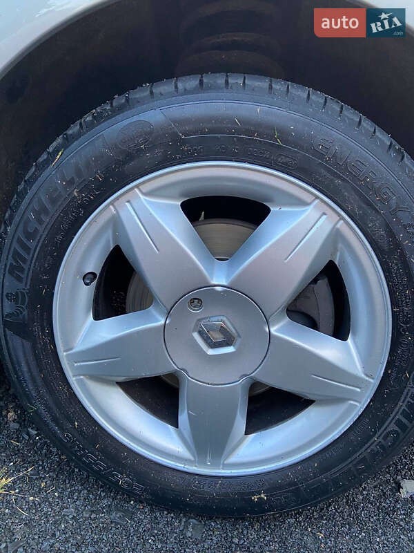 Мінівен Renault Scenic 2004 в Луцьку фото 21 Мінівен Renault Scenic 2004 в Луцьку