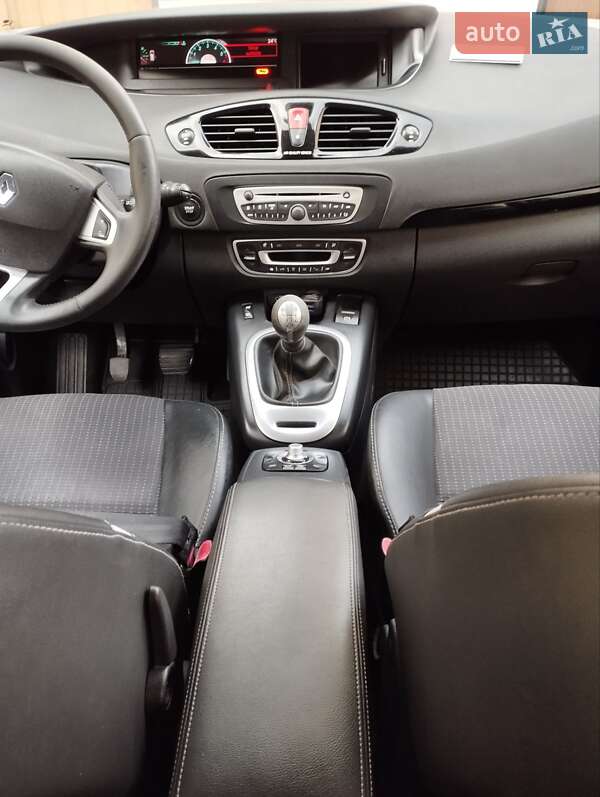 Мінівен Renault Scenic 2012 в Хмельницькому
