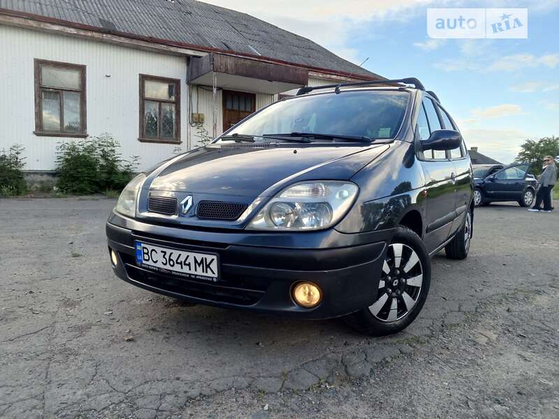 Мінівен Renault Scenic 2001 в Дубні
