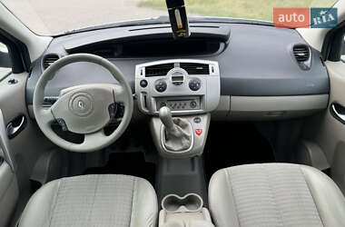 Минивэн Renault Scenic 2005 в 