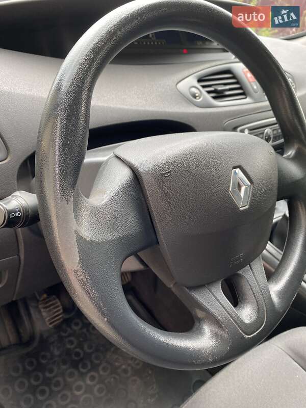 Минивэн Renault Scenic 2009 в Александрие