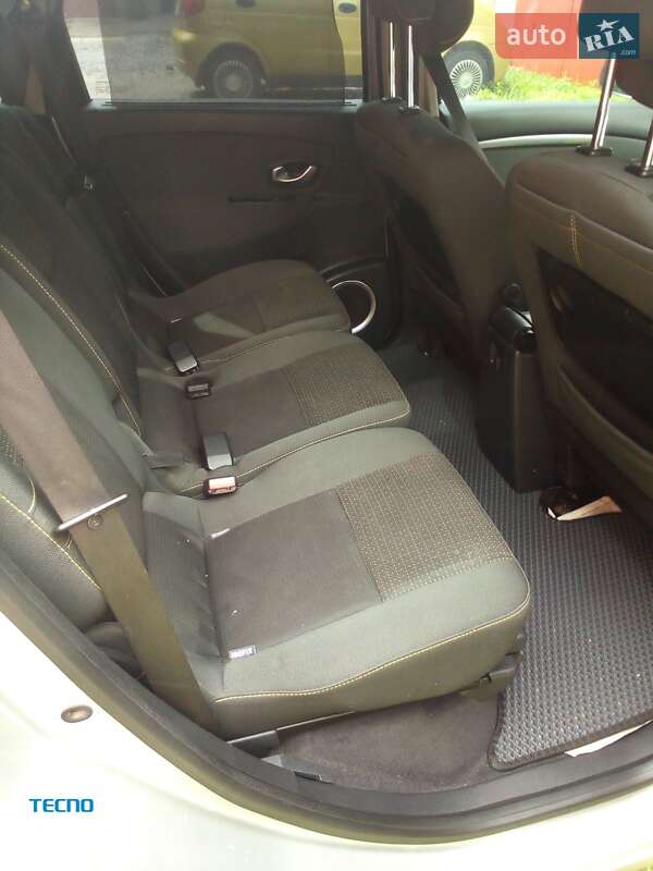Минивэн Renault Scenic 2009 в Казатине