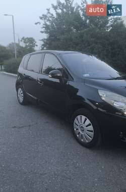 Минивэн Renault Scenic 2009 в Запорожье