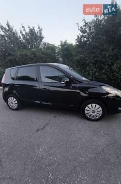 Минивэн Renault Scenic 2009 в Запорожье