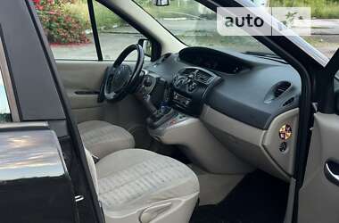 Минивэн Renault Scenic 2006 в Мене