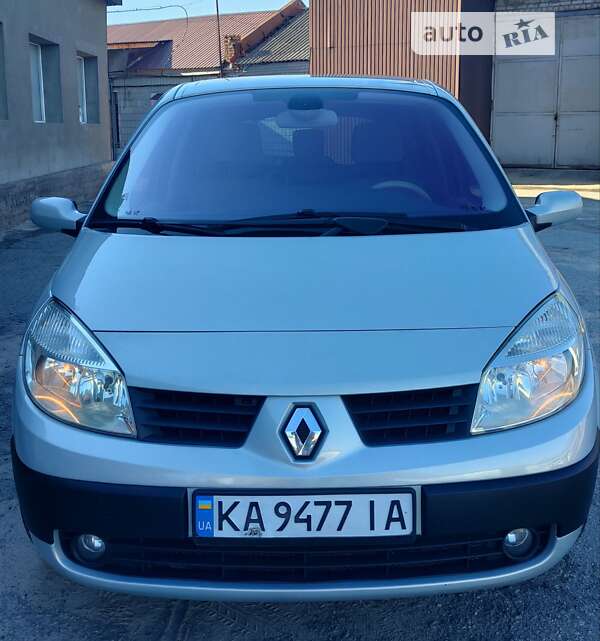 Минивэн Renault Scenic 2003 в Киеве