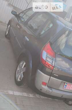 Минивэн Renault Scenic 2005 в Харькове