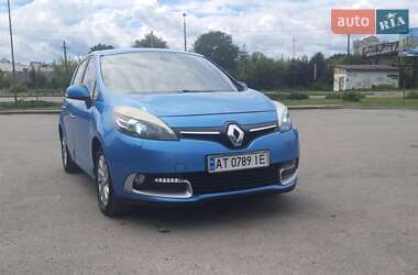 Минивэн Renault Scenic 2012 в 