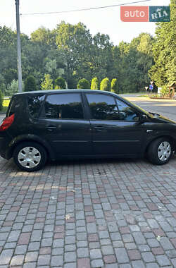 Минивэн Renault Scenic 2008 в 