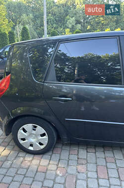 Минивэн Renault Scenic 2008 в 