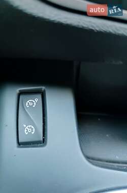 Минивэн Renault Scenic 2013 в 