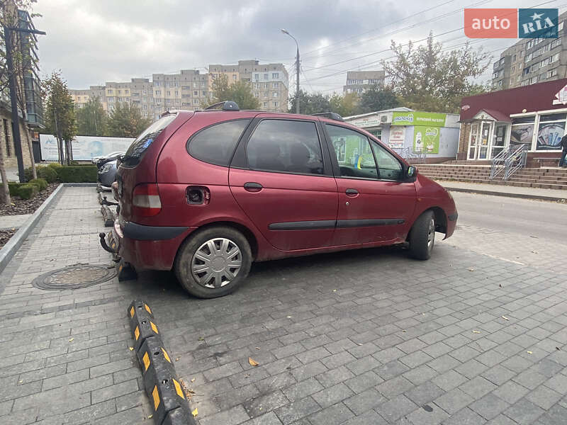 Минивэн Renault Scenic 2001 в Гайсине