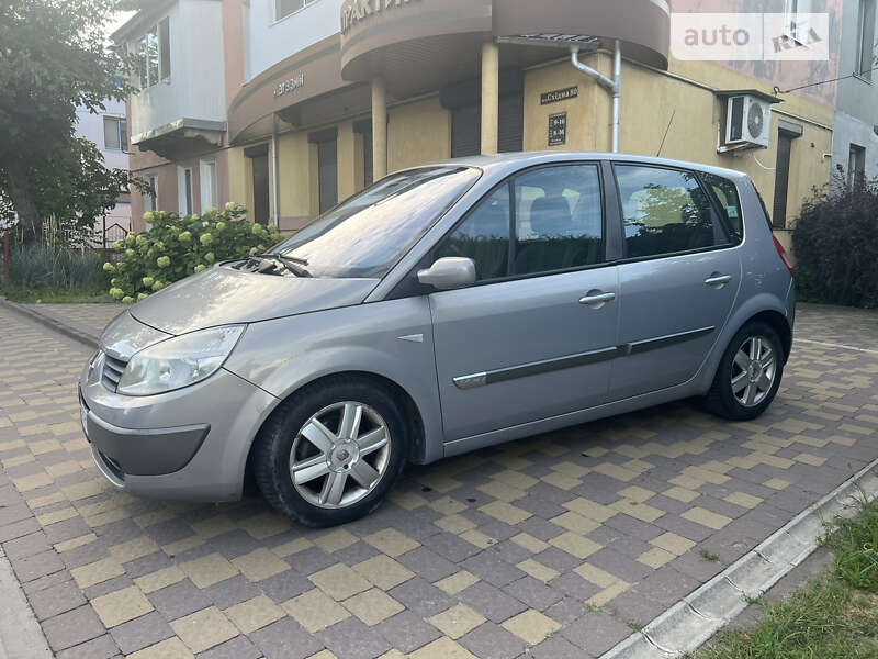 Мінівен Renault Scenic 2004 в 