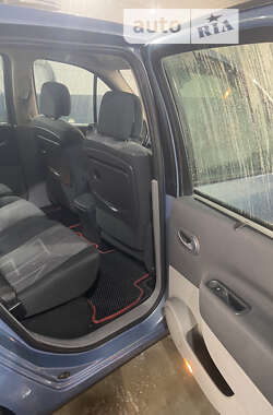 Минивэн Renault Scenic 2004 в Черновцах