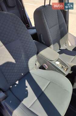 Минивэн Renault Scenic 2009 в 