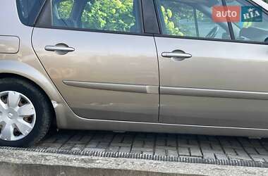 Минивэн Renault Scenic 2009 в 