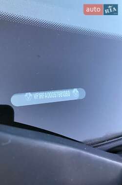 Минивэн Renault Scenic 2017 в 