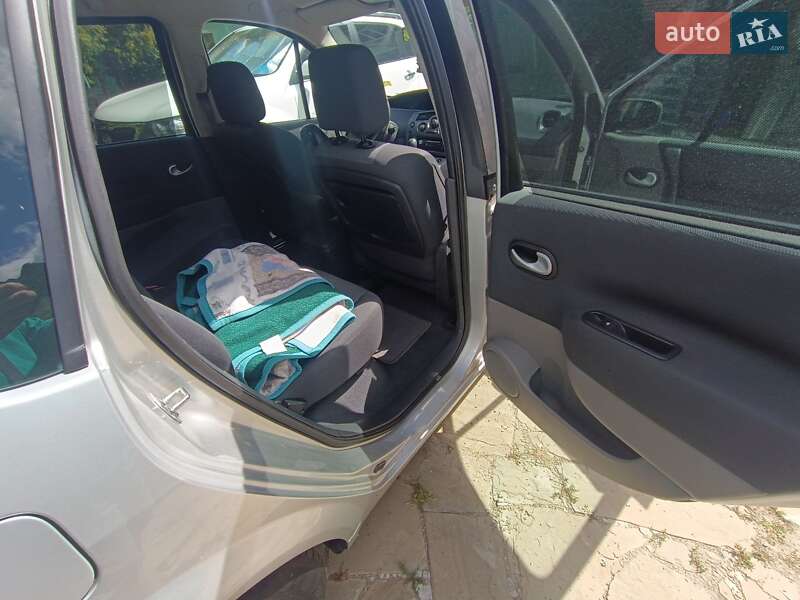 Минивэн Renault Scenic 2007 в Киеве