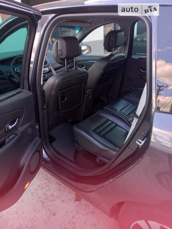Мінівен Renault Scenic 2011 в Борисполі