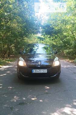 Минивэн Renault Scenic 2010 в Чернигове