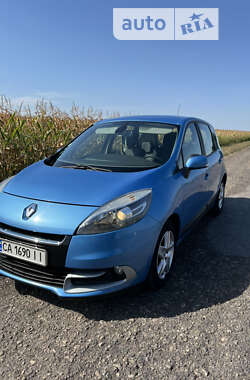 Минивэн Renault Scenic 2012 в Смеле