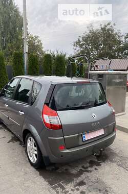 Минивэн Renault Scenic 2006 в Млинове