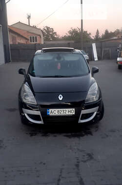 Минивэн Renault Scenic 2011 в Киверцах