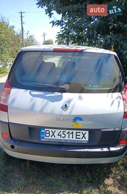 Минивэн Renault Scenic 2003 в 