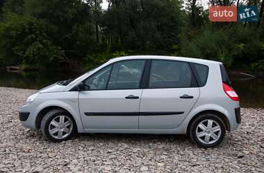 Минивэн Renault Scenic 2005 в 